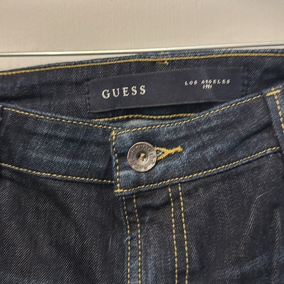 NWOT Guess dark wash bootcut jeans - Picture 2 of 4
